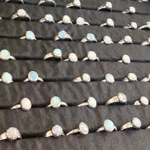 高すぎNG！万博で買えるお手頃アクセサリー紹介（ネパール編