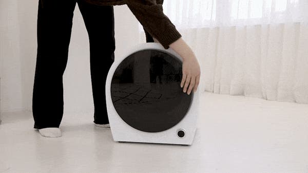 一度に3kgの大容量でらくらく衣類乾燥！次世代小型衣類乾燥機｜Biny