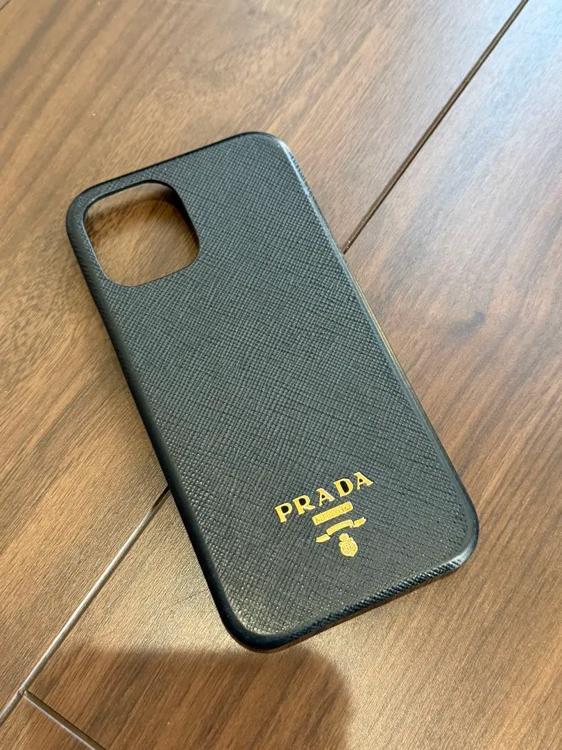 2026年最新】prada iphone12の人気アイテム - メルカリ