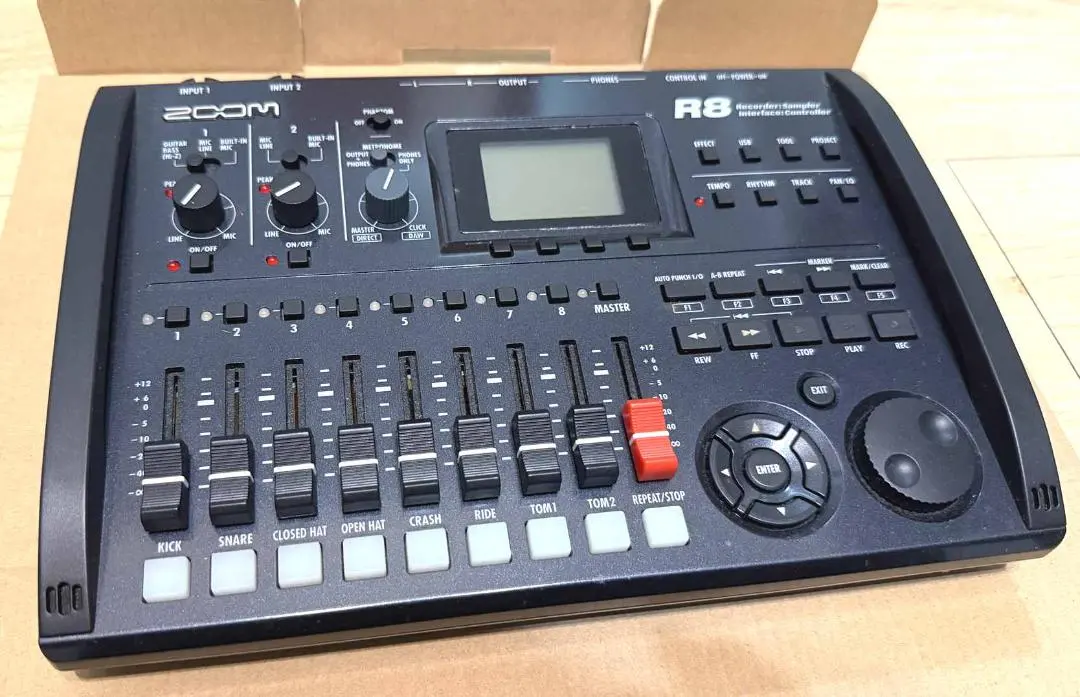 2026年最新】zoom r8 マルチトラックレコーダーの人気アイテム - メルカリ