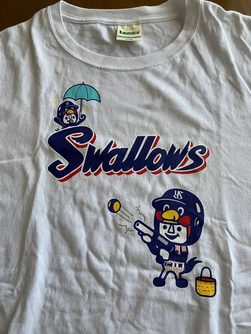 LAUNDRY×ヤクルトスワローズコラボTシャツリメイク