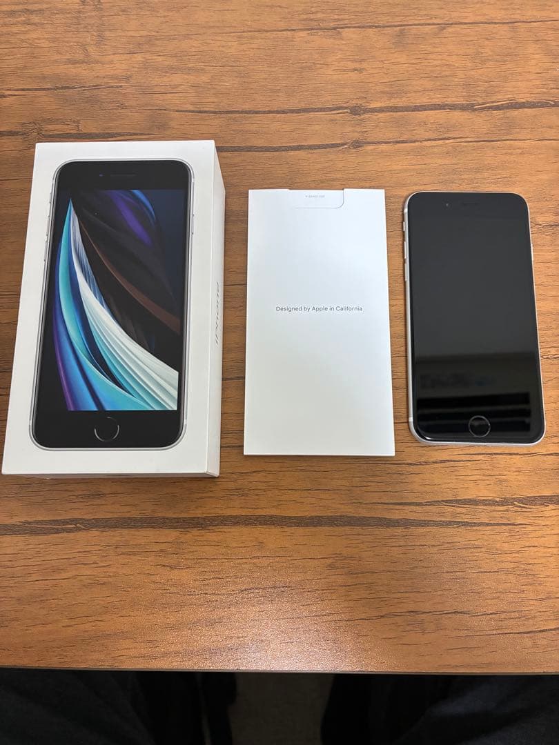 iPhone SE第2世代128GB iPhone SE (第2世代)｜価格比較・最新情報 - 価格.com