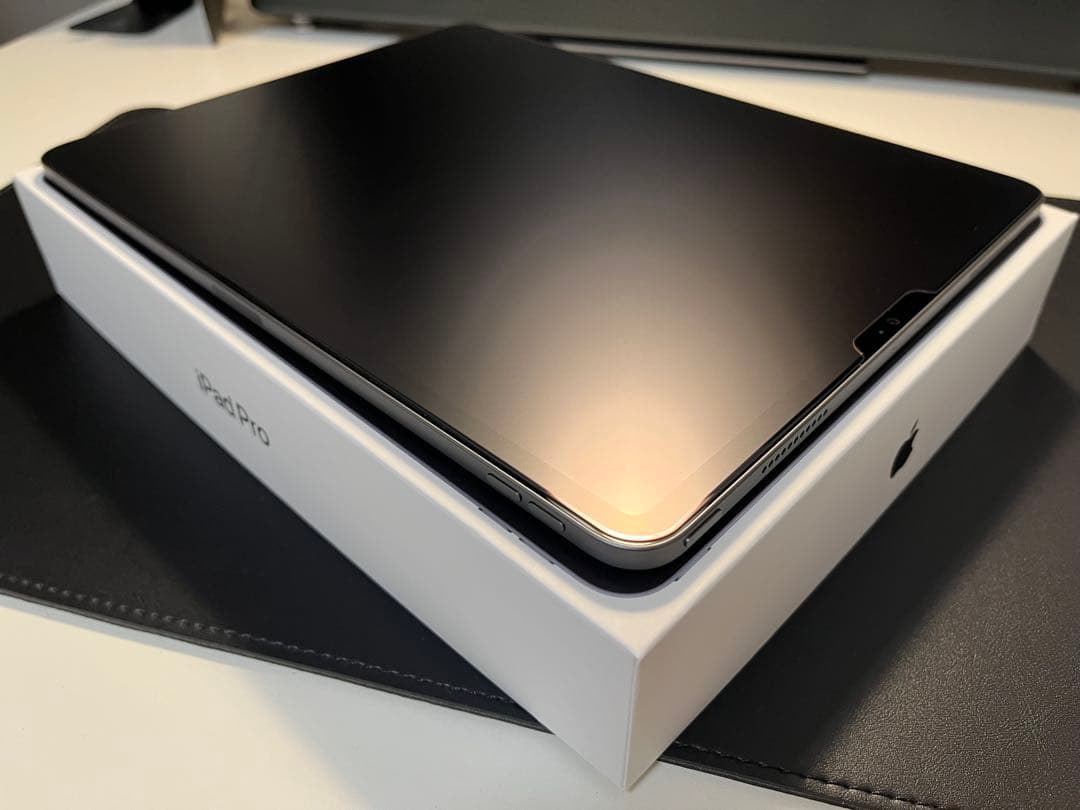 iPad Pro 12.9インチ 1TB 第5世代＋pitakaMagEZケース - メルカリ