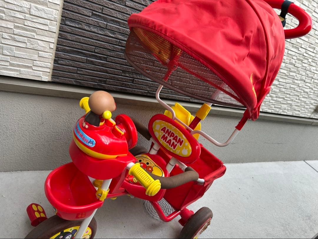 アンパンマン デラックス　三輪車　サンシェード付き アンパンマン デラックスII三輪車 サンシェード&足置きステップボード