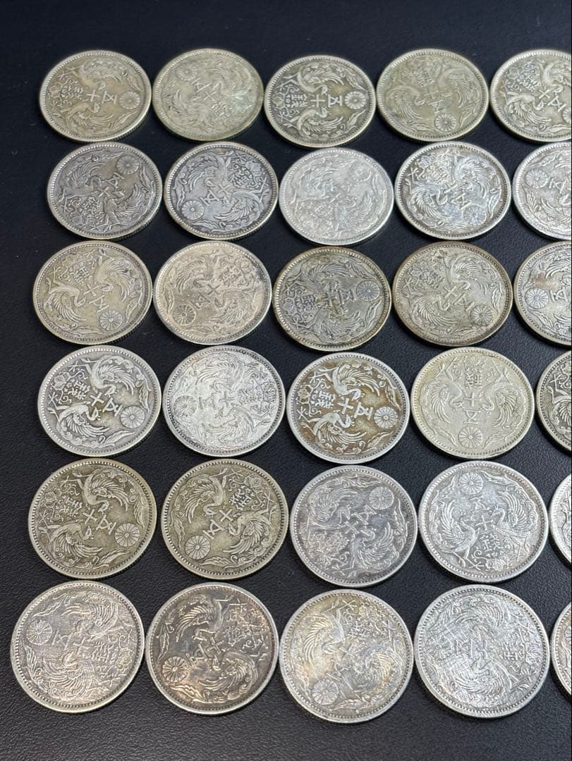 小型50銭銀貨 / 鳳凰50銭銀貨 / 小丸 48枚セット SV720 - メルカリ