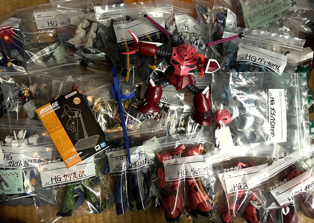 ガンプラ　組み立て済み(ジャンク扱い) ガンプラ 組み立て済み ジャンク プラモデル hgce レジェンド ガンダム