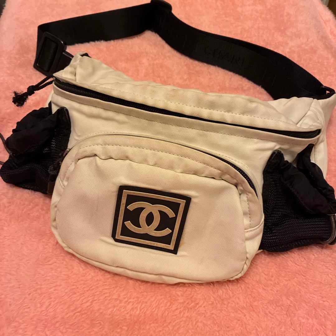 CHANEL ボディバッグ ホワイト imgrc0106808508.jpg