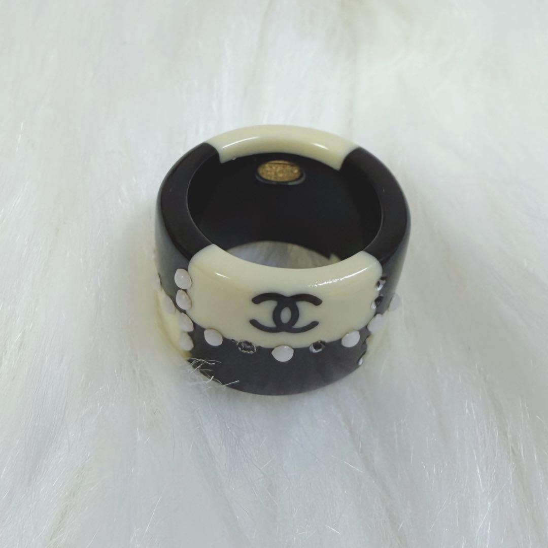 a*️様 Chanel シャネルリング 黒とアイボリー リング 指輪 CHANEL(シャネル)の指輪を一覧で解説！人気の「カメリア」やマリッジ