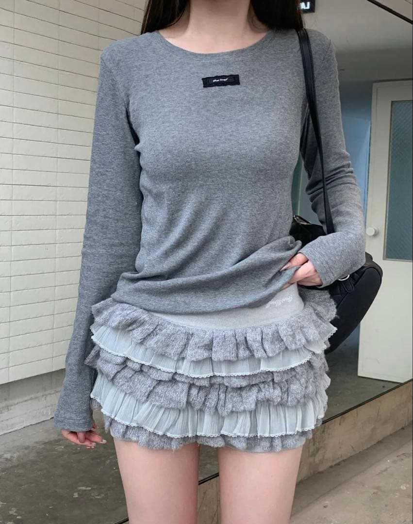 Treat ürself frill mini knit skirt gray - メルカリ