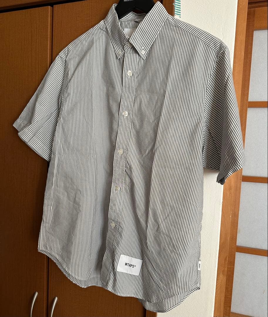 WTAPS ストライプ 半袖シャツ サイズX 01 ブラック　クールマックス WTAPS ストライプ 半袖シャツ サイズX 01 ブラック クールマックス
