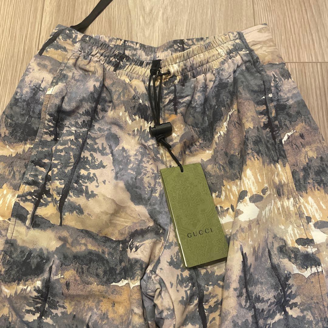 新品未使用】グッチ ノースフェイス フォレスト柄パンツ 663742 - メルカリ