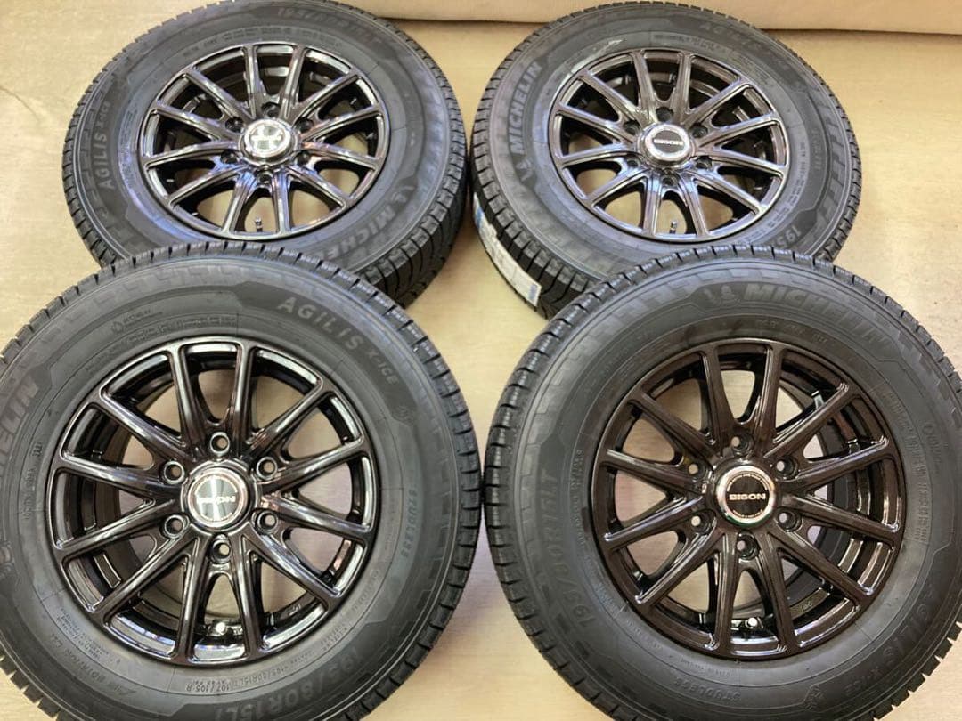 NV350キャラバン用スタッドレスタイヤホイール4本2024年195/80R15