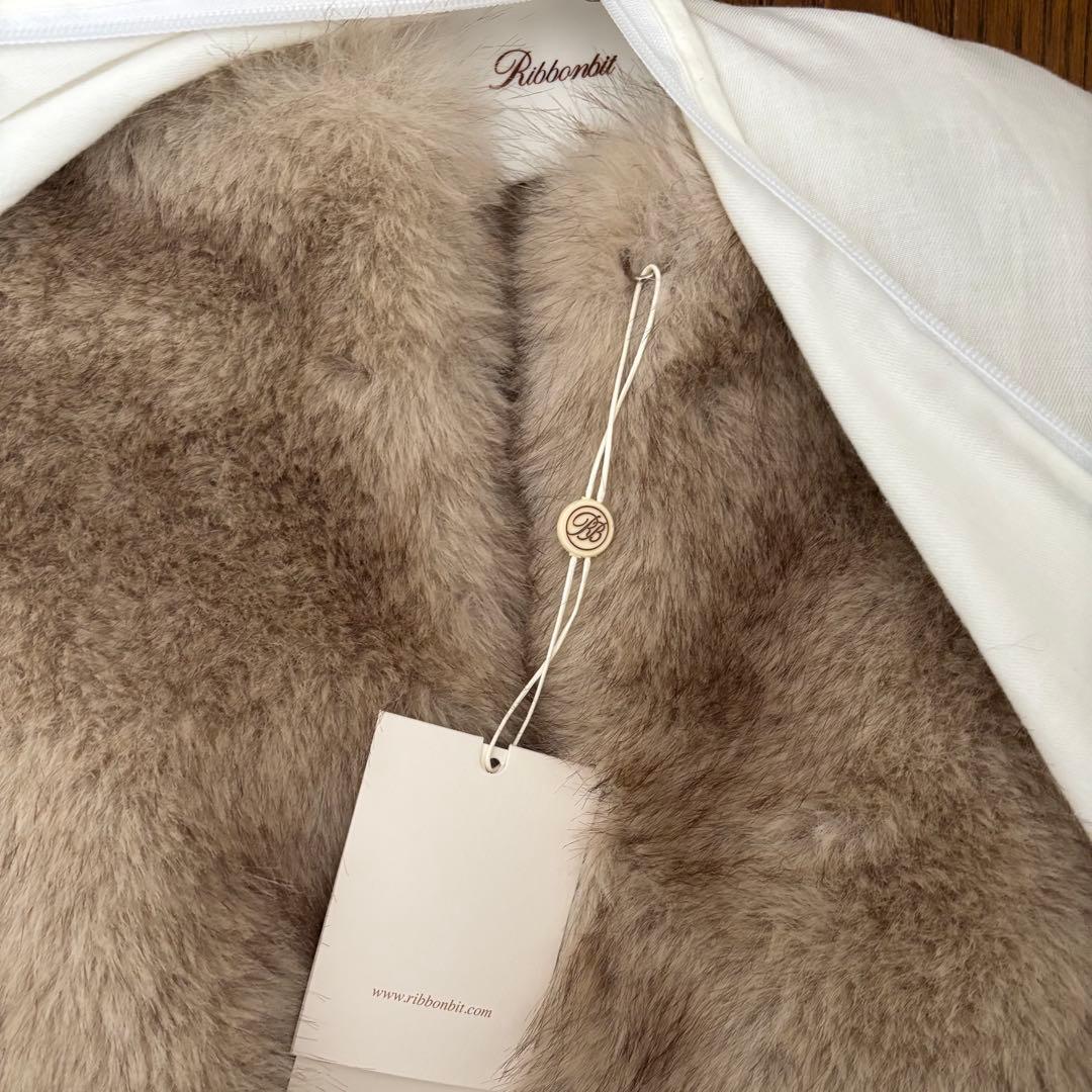 新品】ribbonbit jade fur coat ファーコート アイボリー - メルカリ