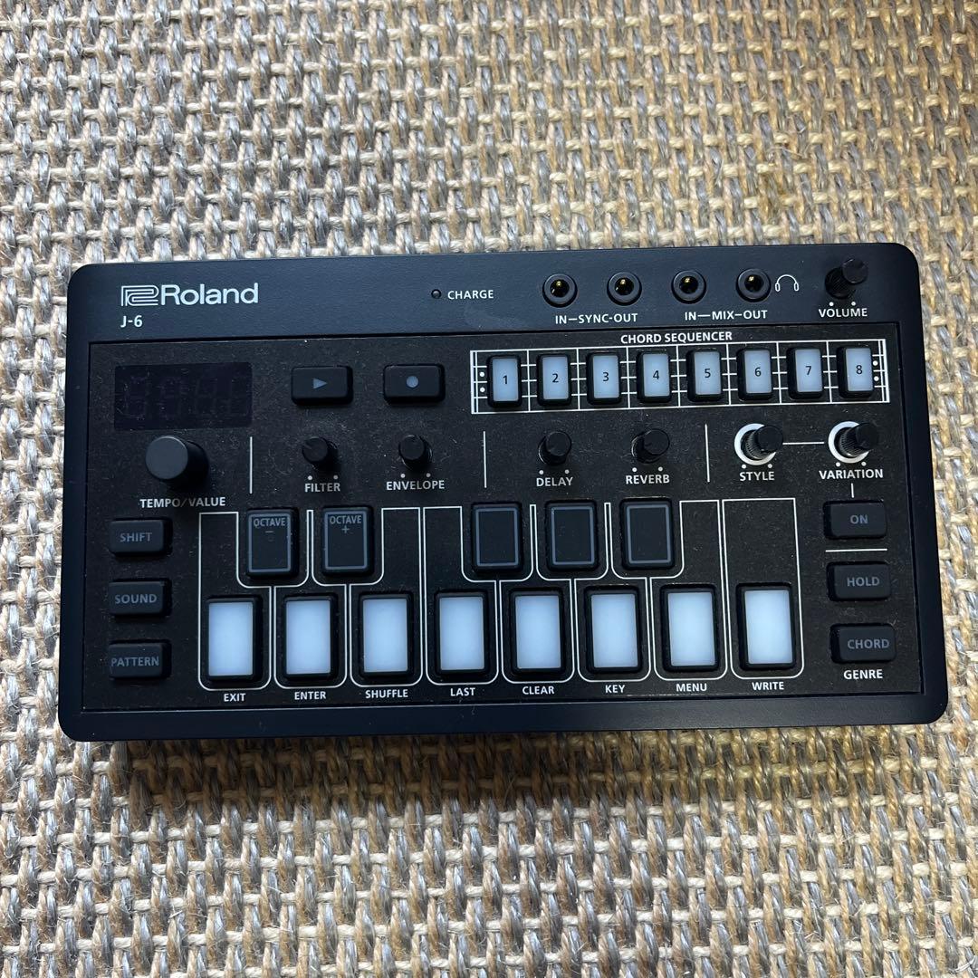 Roland J-6 Chord Synthesizer コードシンセサイザー ROLAND(ローランド) J-6 CHORD SYNTHESIZER | Rock oN Line eStore