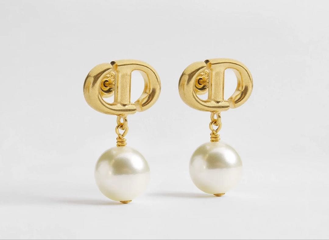 Dior ピアス CD Navyピアス パールピアス - メルカリ