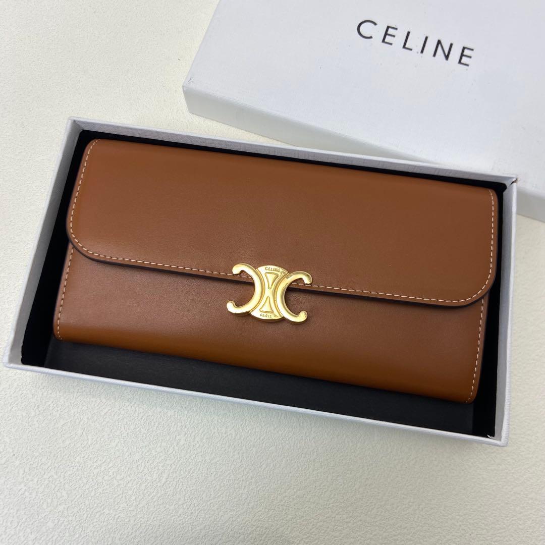 CELINE ブラウン 二つ折り財布 CELINE（セリーヌ） マカダム柄 二つ折り財布 ブラウン系 レディース