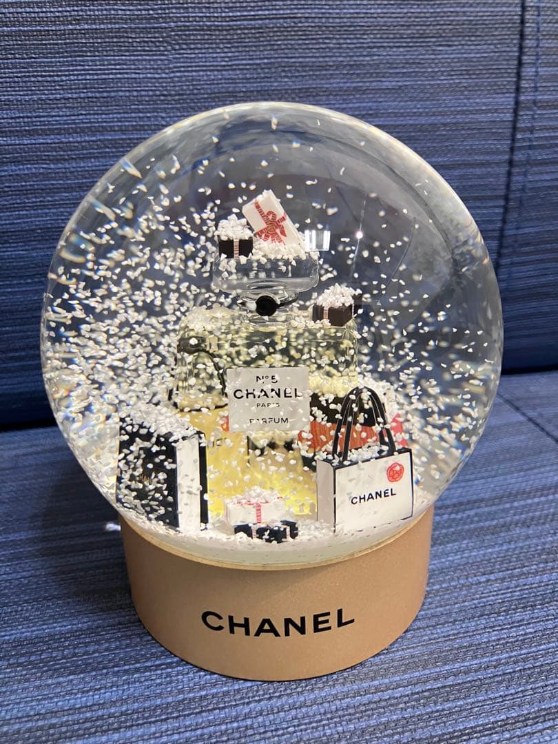 【11/7限定価格】CHANEL 2021 スノードーム 100周年 シャネル 楽天市場】☆【送料無料】CHANEL シャネル スノードーム 置物 No