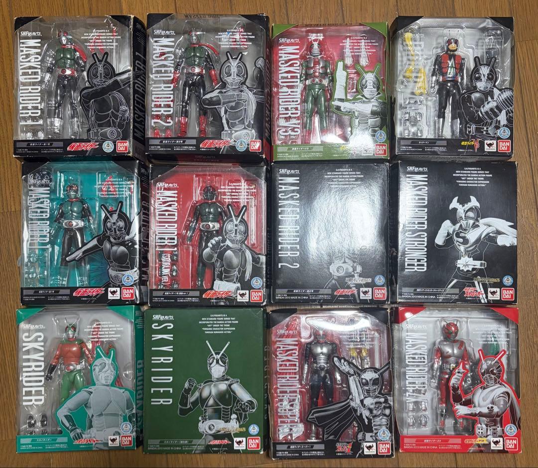 ト*ー様 フィギュアーツ　昭和ライダー 15体セット Amazon.co.jp: TAMASHII NATIONS S.H.フィギュアーツ（真骨彫製法