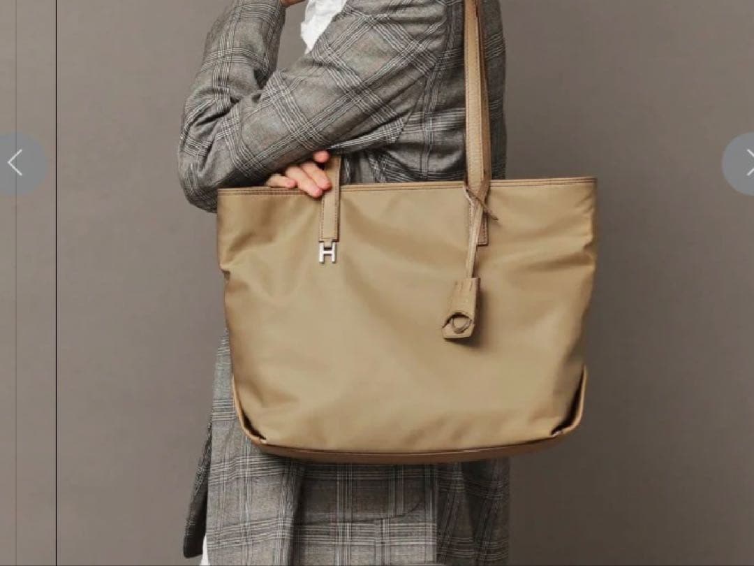 white様購入予定。 国内3月16日発売予定】 ホワイトマウンテニアリング × アディダス