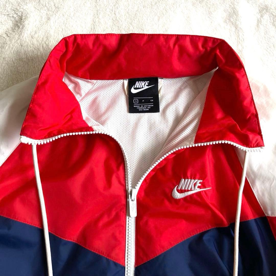 Nike ナイロンジャケット ウィンドランナー ベイビーわるきゅーれ 伊澤