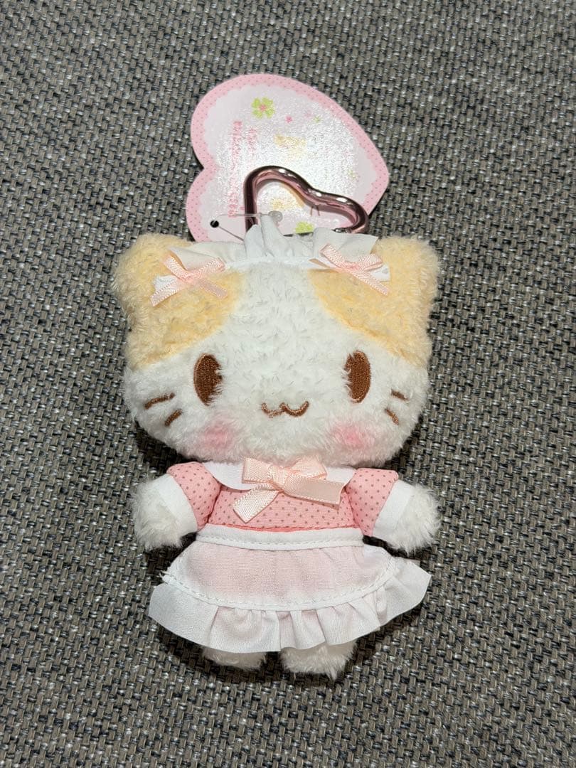 最安値】マシュマロみたいなふわふわにゃんこ カラビナ付きマスコット