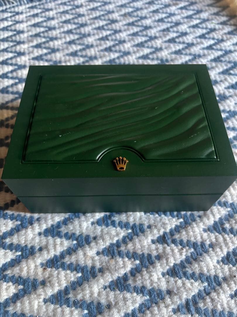 ROLEX グリーンボックス 付属品付き NEW 2025 Rolex Medium Box (Green on Green) ref : 53491.02. Lot of