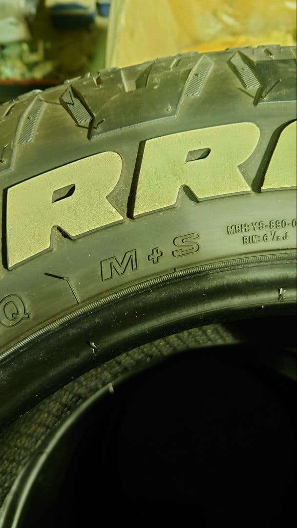 モンスター　215/70/r16　2本①