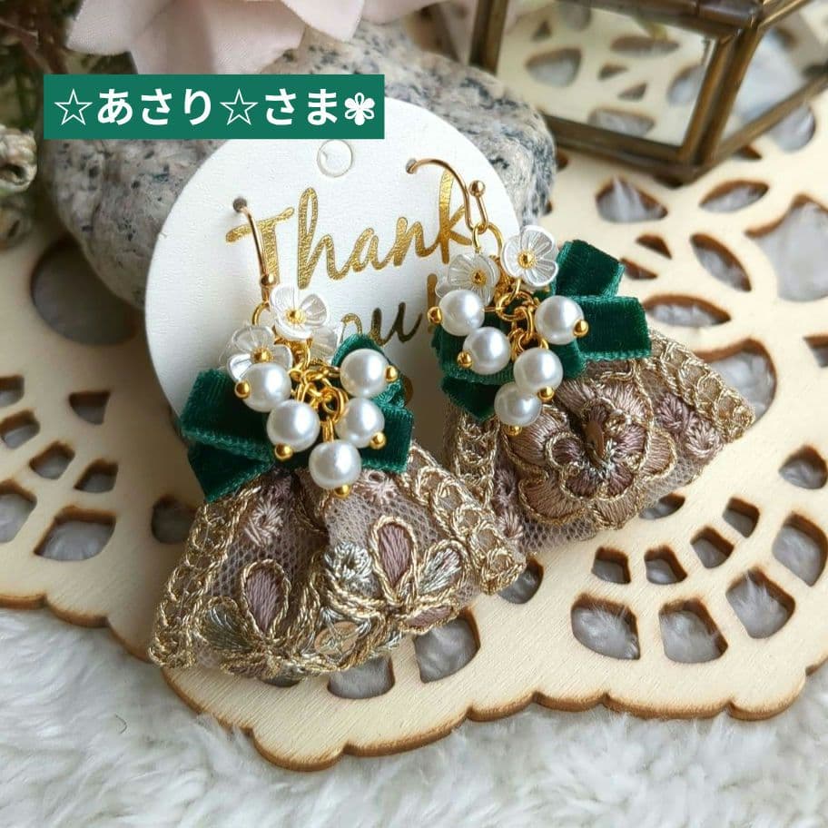 ☆あさり☆プロフ一読お願いします♪様 リクエスト 10点 まとめ商品 ピアス new○ 彩る欠片ヘアクリップと おそろいのピアス/イヤリングです