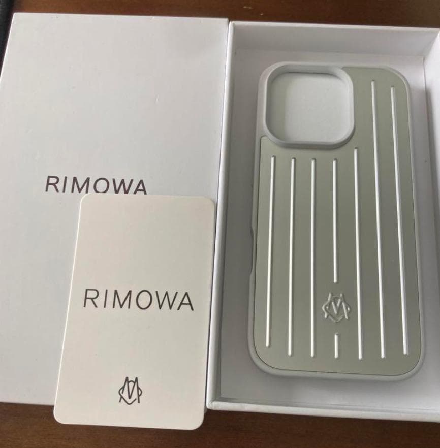 RIMOWA iPhone16proケース シルバー - メルカリ
