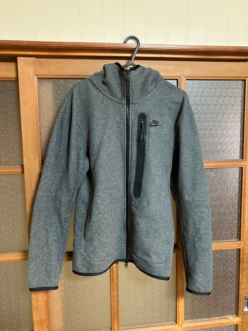 Sサイズ　ナイキ テックフリース セットアップ 上下 フーディ ジョガー グレー ナイキテックフリース セットアップ 上下セット Sサイズ グレー 美品