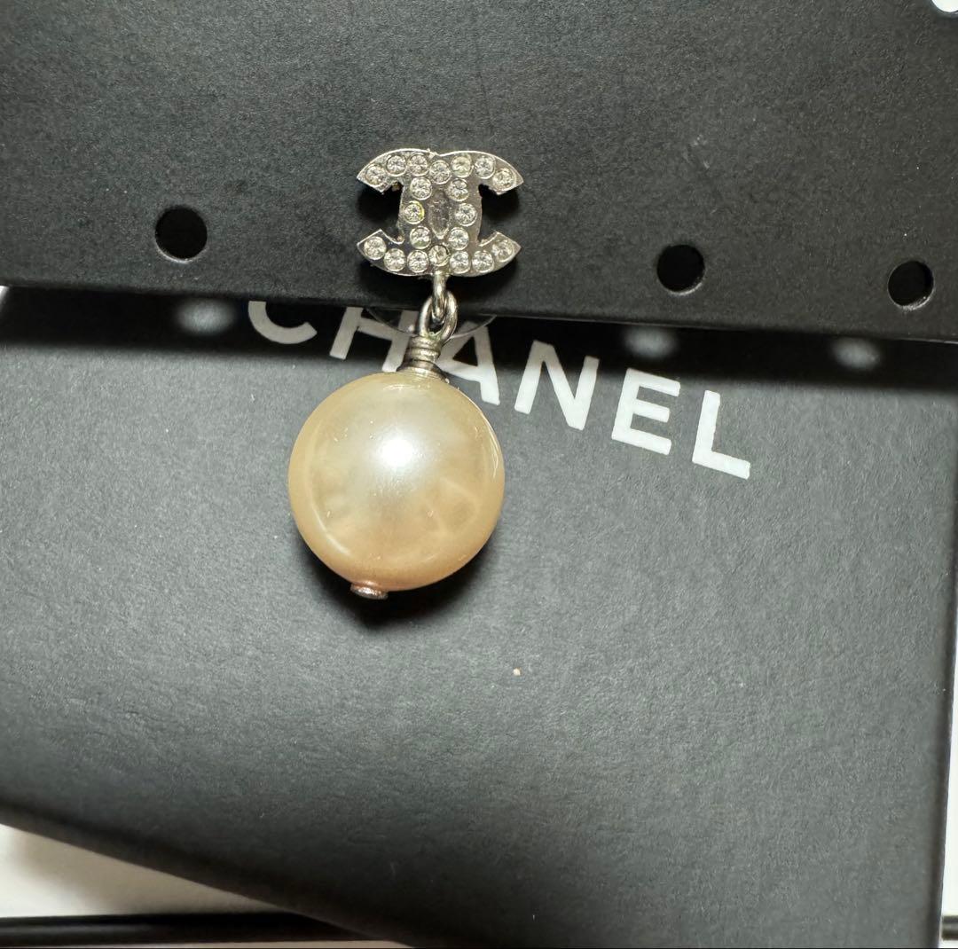 正規品☆片耳です シャネル定番パールココマークピアス CHANEL CHANEL（シャネル） CHANEL CCマーク ピアス アクセサリー ココマーク