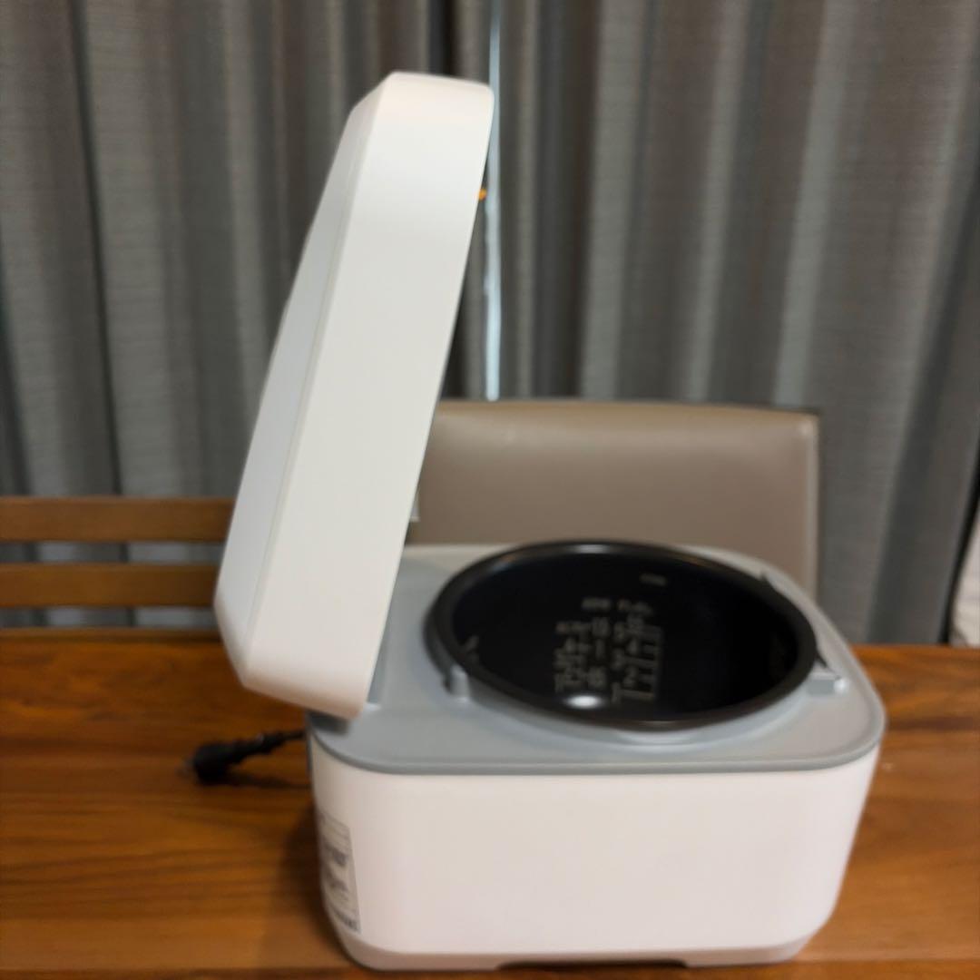 訳あり格安 2025年製12月購入 日立 炊飯器 蒸気カット RZ-V100LM