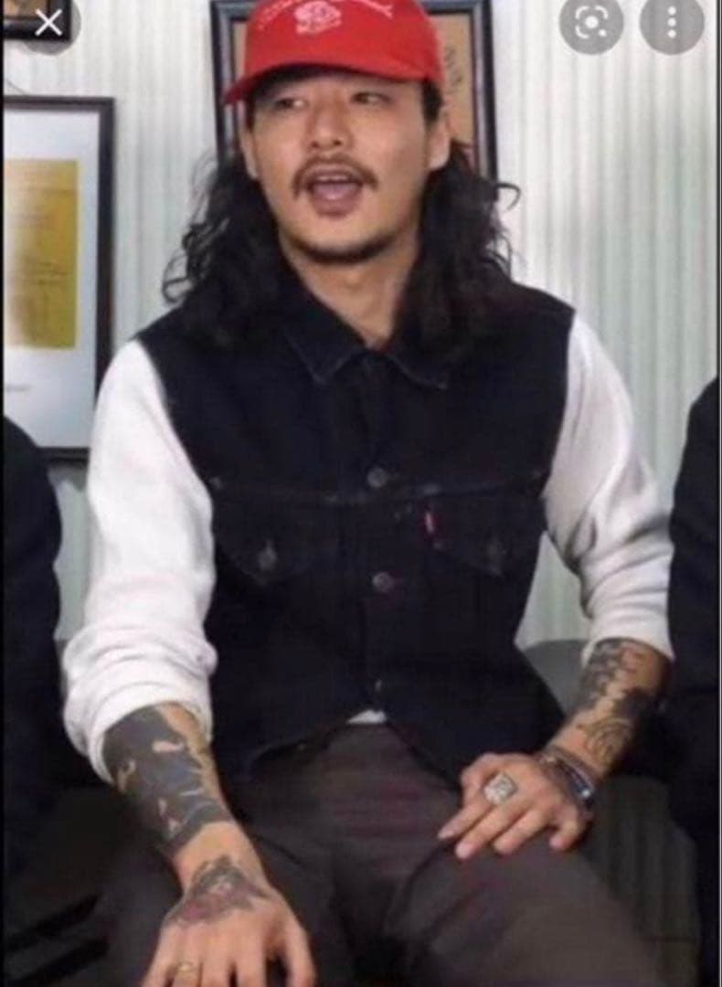 Levis ブラック デニム カットオフベスト 山田蓮[Sサイズ] Levi's - [Lサイズ] Levis ブラック デニム カットオフベスト 山田蓮の