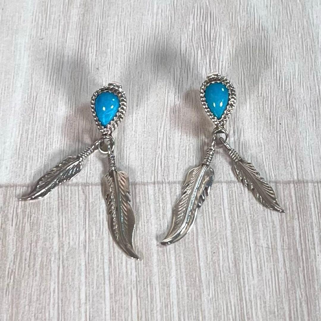 【美品】ナバホ族 インディアンジュエリー　両耳ピアス　Wフェザー&ターコイズ ナバホ族 ターコイズ・フェザーピアス インディアンジュエリー