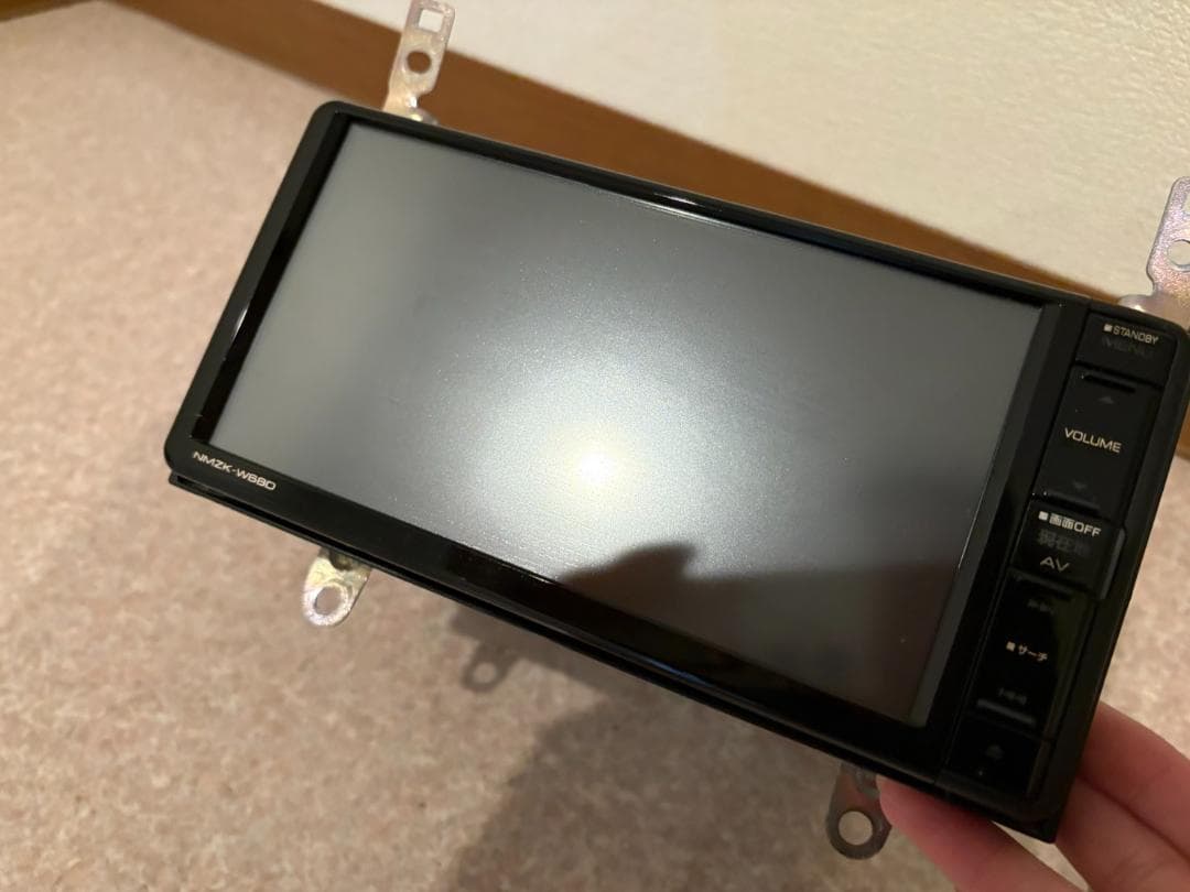カーナビモニター NMZK-W680 7インチ - メルカリ