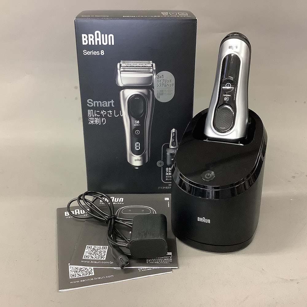BRAUN Series 8 8467CC 電気シェーバー - メルカリ