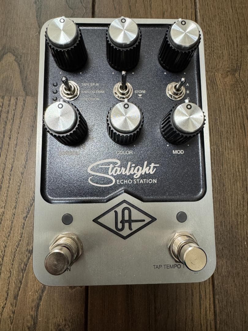 UAFX Starlight Echo Station ディレイ Universal Audio UAFX Starlight Echo Station Delay Pedal | Sweetwater