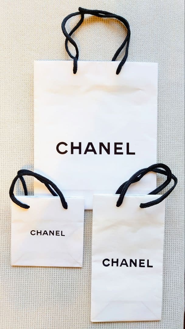 CHANEL✨使いやすい大きさ！シャネル/紙袋ショッパー3種類✨持ち手が紐