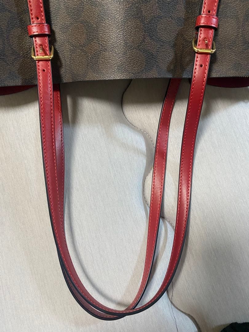 MyB@g(*☻-☻*) 様専用COACH トートバッグ ブラウン/レッド - メルカリ
