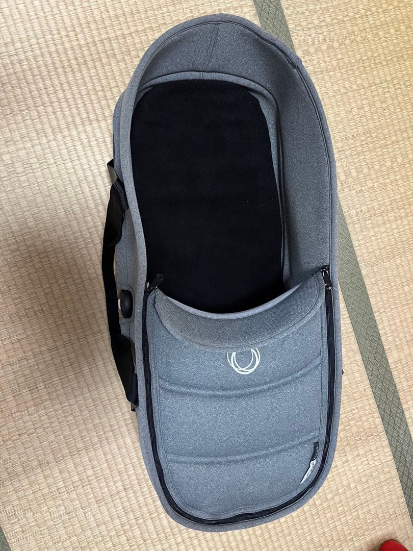 Bugaboo Bee5 バシネット キャリーコット - メルカリ