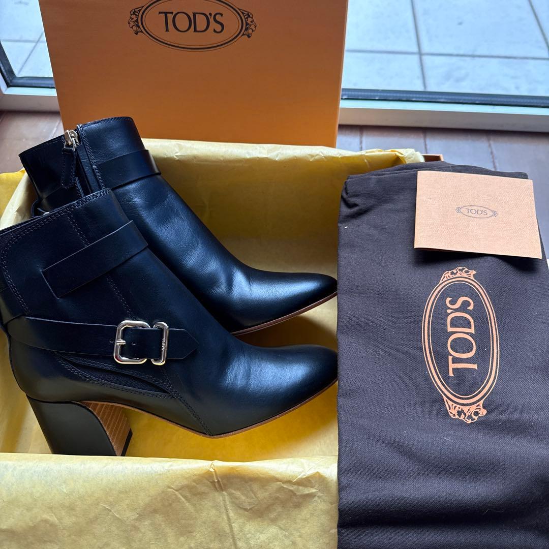TOD'S ブーティ　ショートブーツ　36.5新品 TOD'S（トッズ） TODS ショートブーツ XXW83B0B070BYE レディース