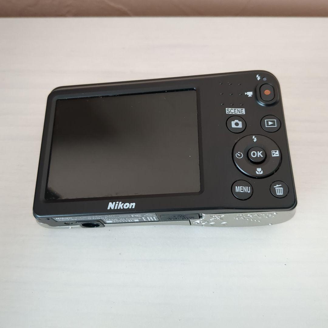 デジカメ Nikon COOLPIX A10 シルバー SDcard32GB付き - メルカリ