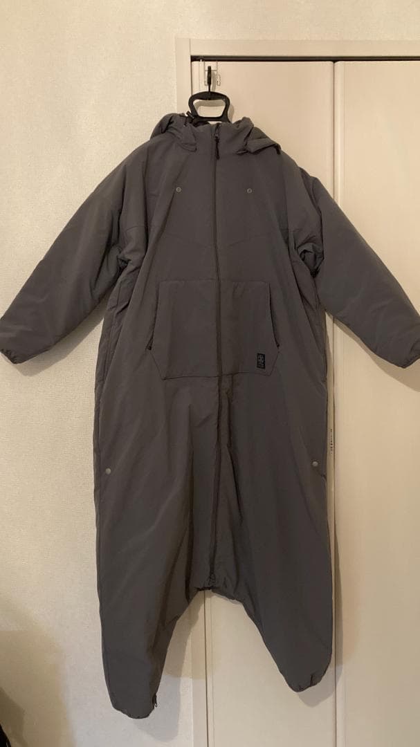 【中古】Makuake　2025　モモンガ５　着る暖房　チャコール　サイズＳ 未来の暖房服】より軽く暖かく使いやすく出掛けやすく大幅アップデート