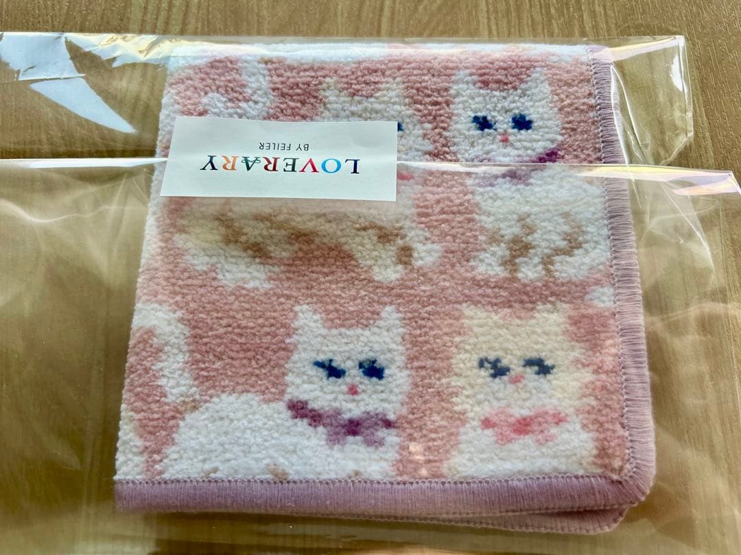 新品未使用】フェイラー モフモフネコチャン ハンカチ FEILER 猫