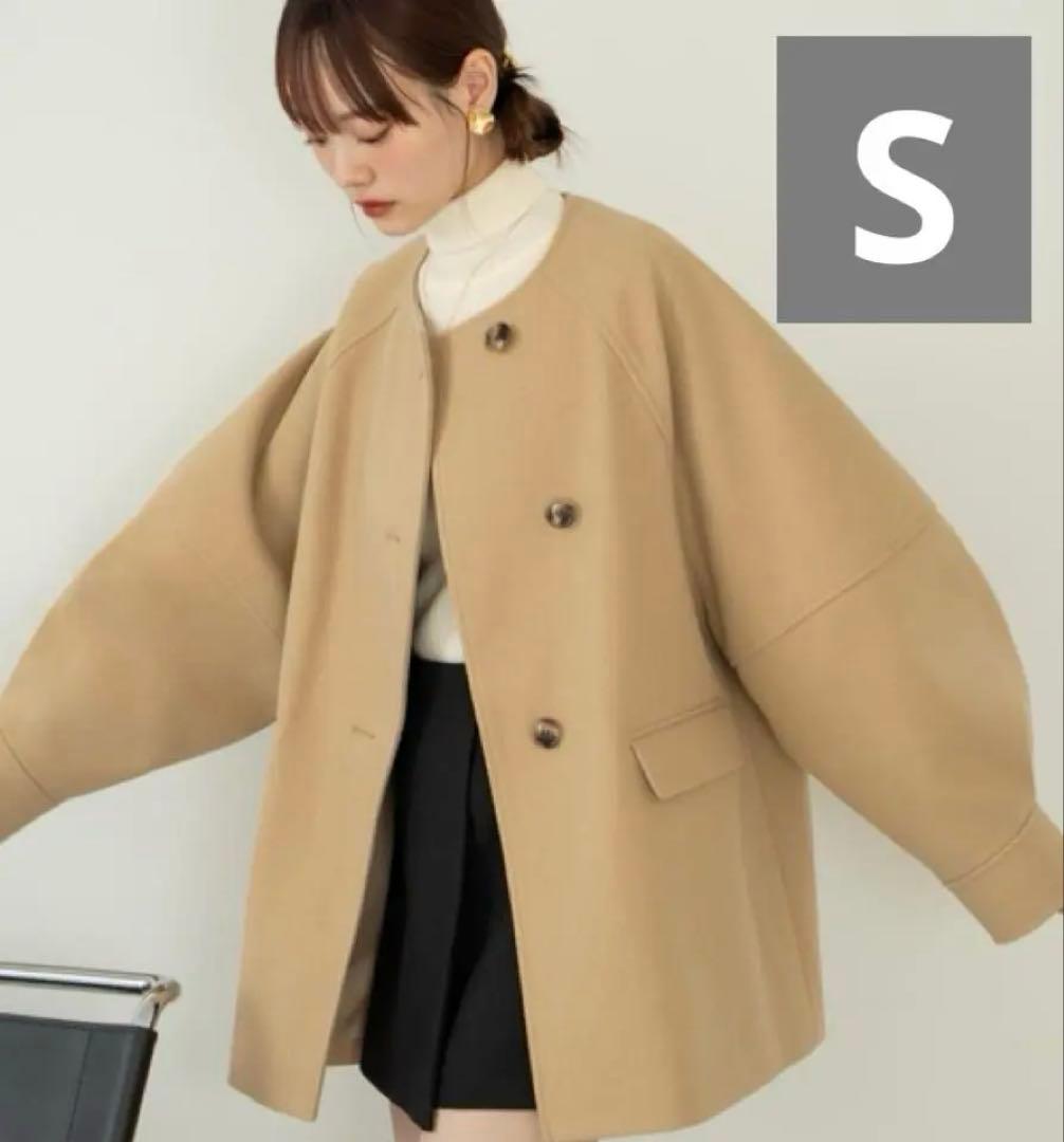 hinari ウェーブデザインミドルコート ベージュ hinari（ヒナリ）の「ウェーブデザインミドルコート（その他アウター