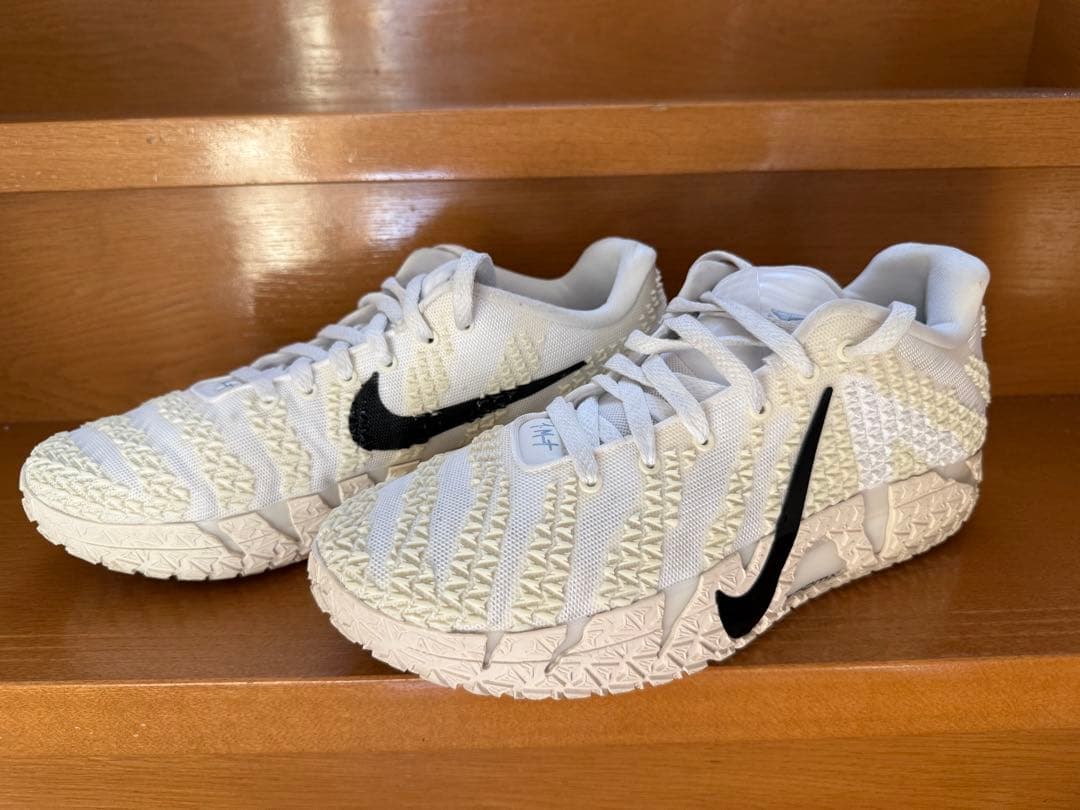 バッシュ　NIKE JA3 sail Nike's Ja 3 'Sail' is live now, the latest colour to drop in this