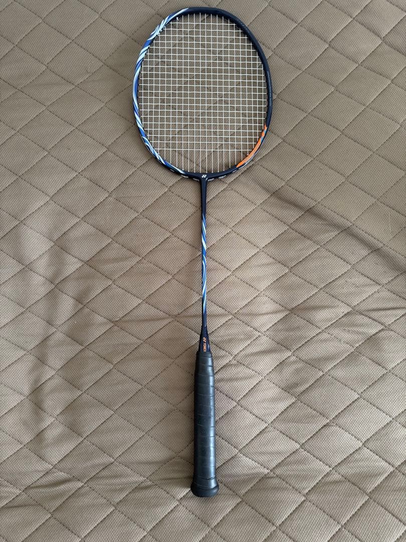 YONEX アストロクス100zz ダークネイビー　3UG5 美品 楽天市場】ヨネックス ヨネックス｜YONEX アストロクス100ZZ AX100ZZ