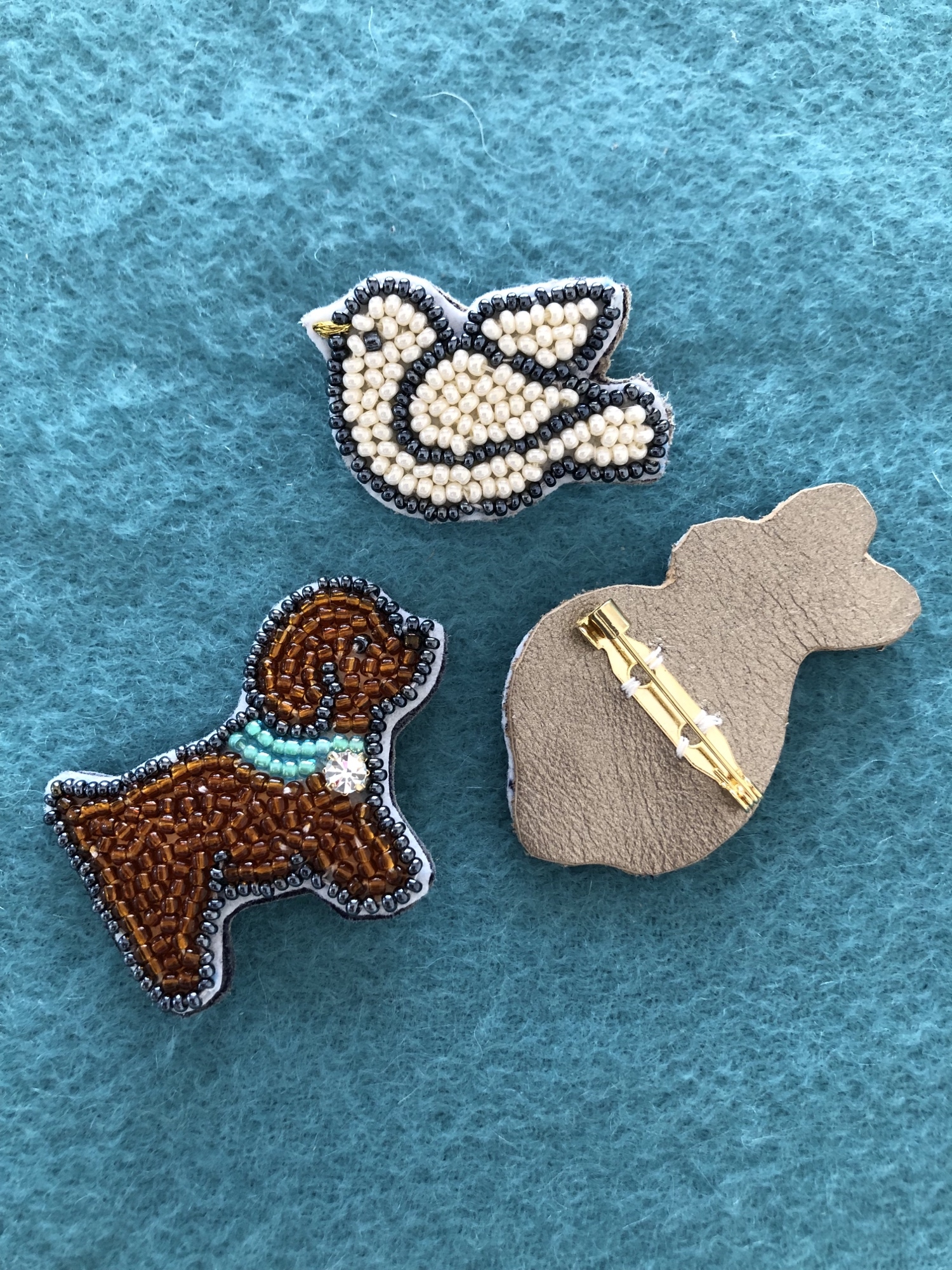 ビーズ刺繍ブローチ☆ミモザ - ビーズ刺繍工房COCO | minne byGMO