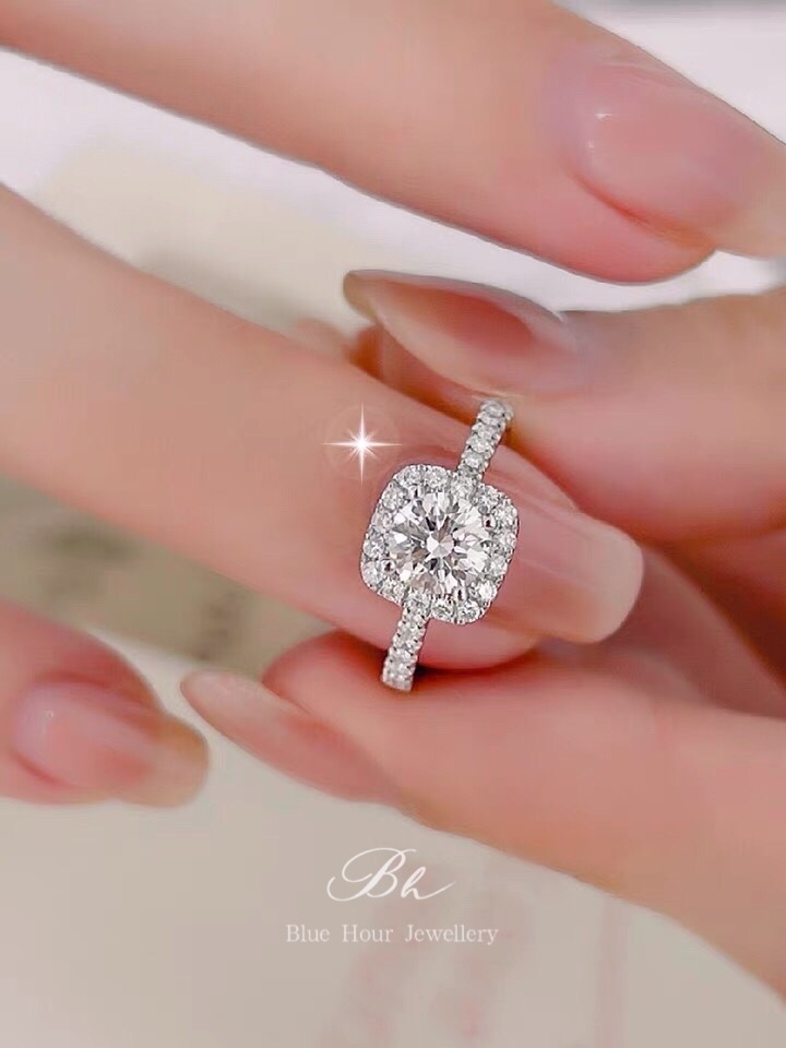モアッサナイト Dカラー スクエア ヘイローリング 0.5ct/1ct/2ct