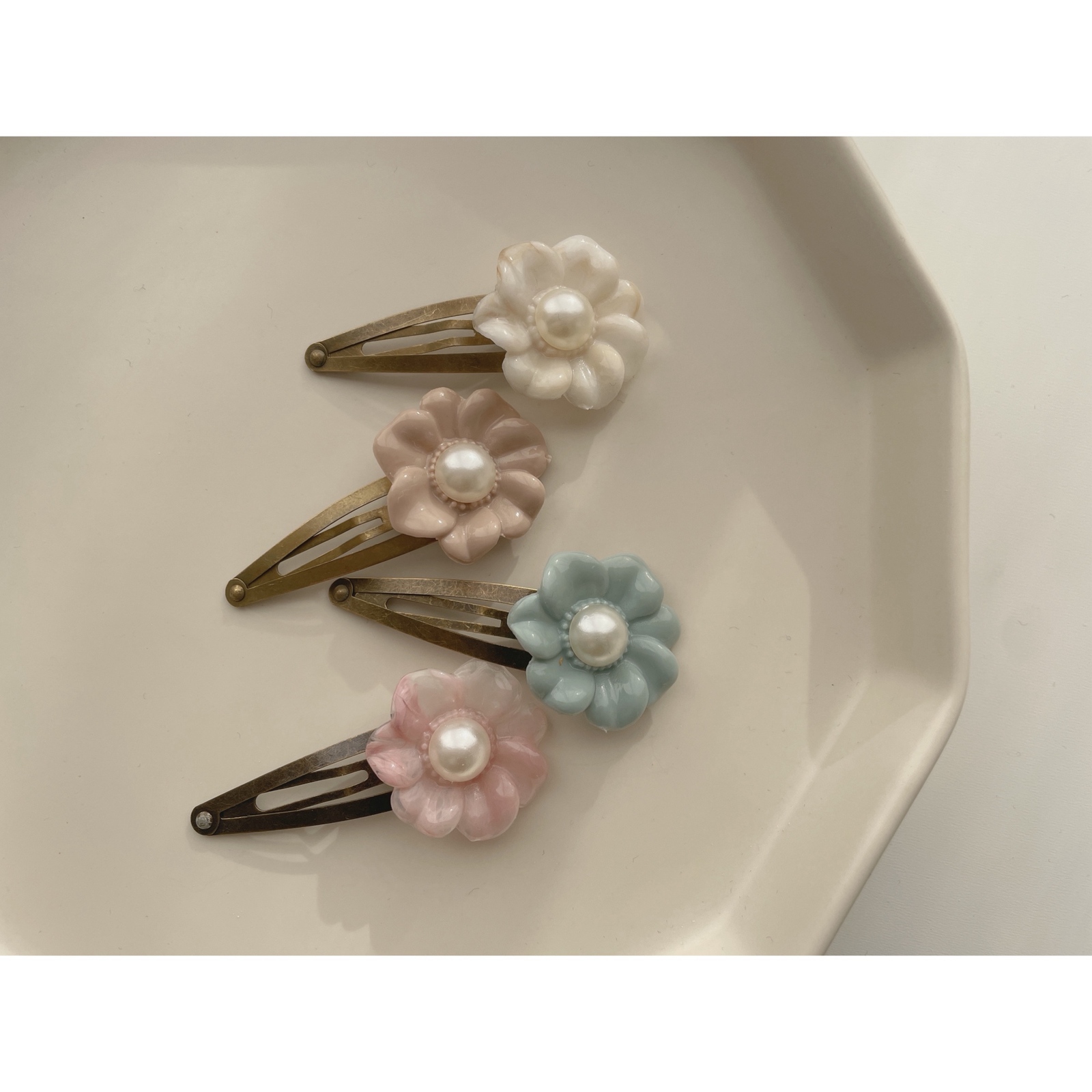 Pearl flower pin ヘアピン ヘアクリップ キッズヘアアクセサリー